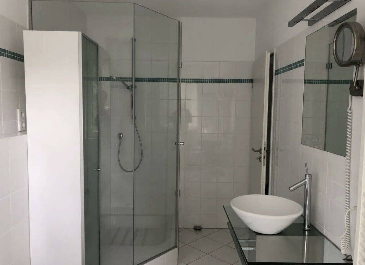 Stilvolle 3-Zimmer-Wohnung mit Balkon, Garage und hochwertiger Ausstattung im Herzen von Paderborn. – Paderborn – Vorschaubild 5