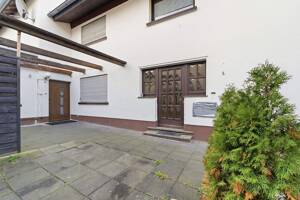 Zwei Wohneinheiten, viele Möglichkeiten - Vermietetes Haus mit großem Potenzial – 50997 Köln – Vorschaubild 3