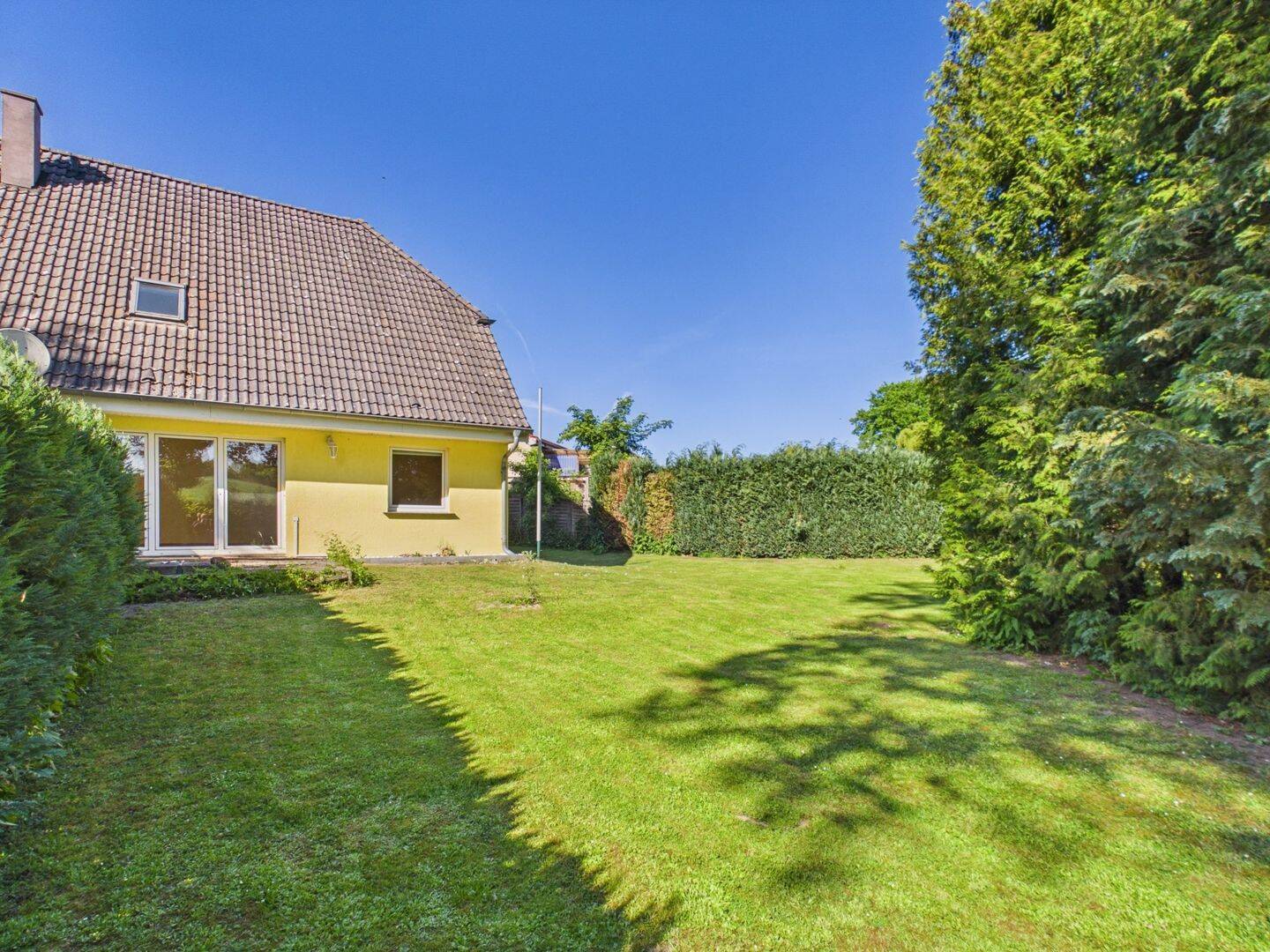 Ruhig gelegene Doppelhaushälfte nahe der Ostsee mit Garten und Carport – Damshagen – Vorschaubild 3