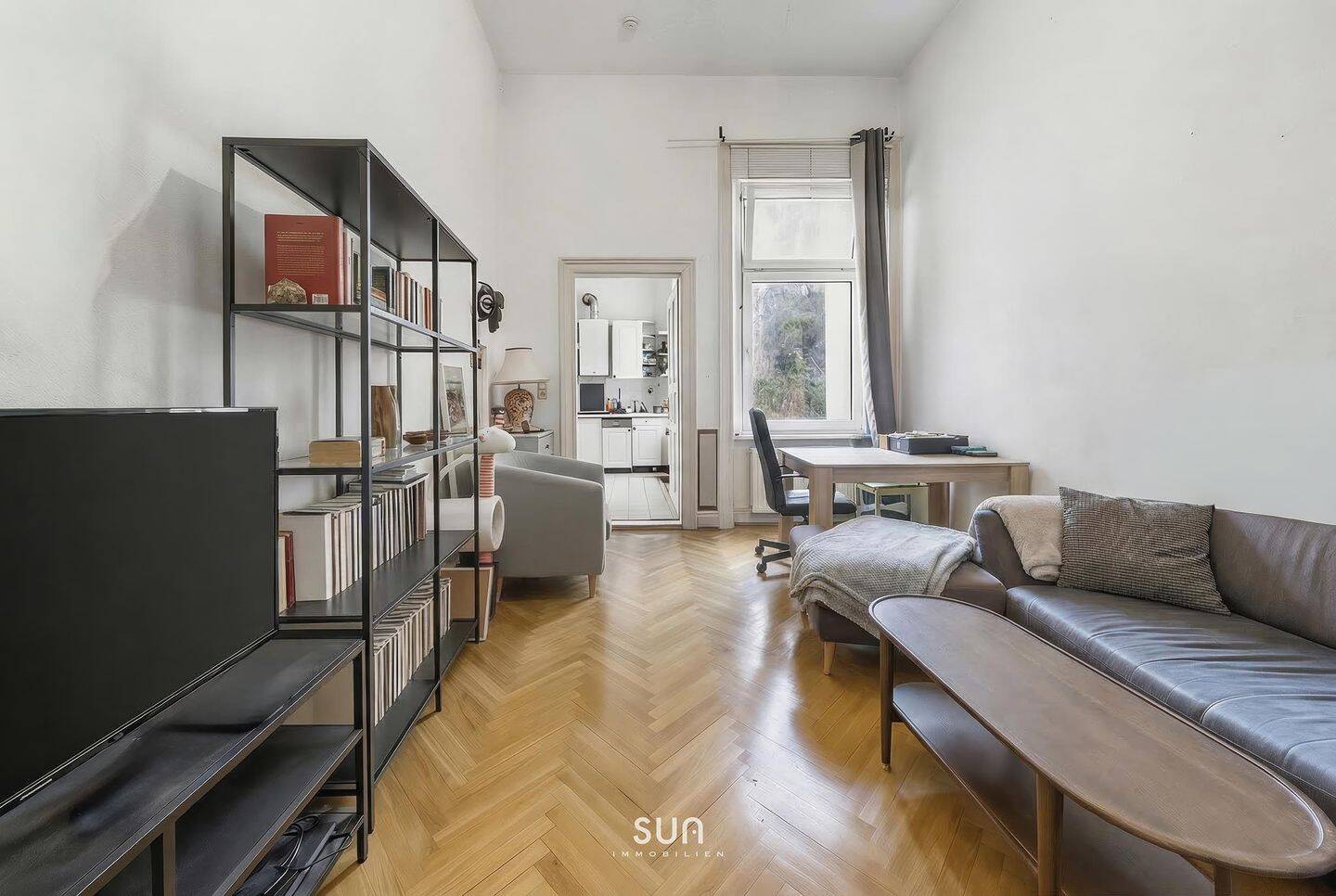 WOHNEN AN DER PRÄCHTIGEN ADOLFSALLEE - 2-Zimmer in Altbau-Perle in Wiesbadens Prachtboulevard – Wiesbaden – Vorschaubild 4