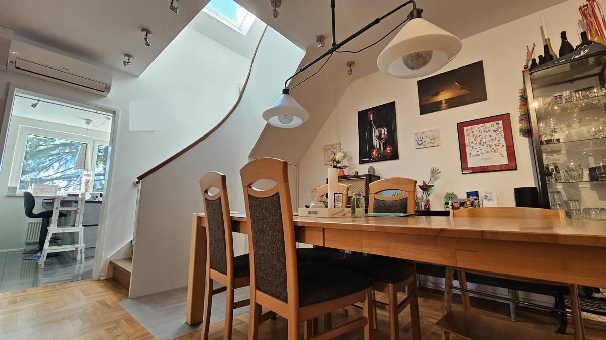Großzügige, lichtdurchflutete Maisonettewohnung mit vielen Highlights am Central – Solingen – Vorschaubild 7