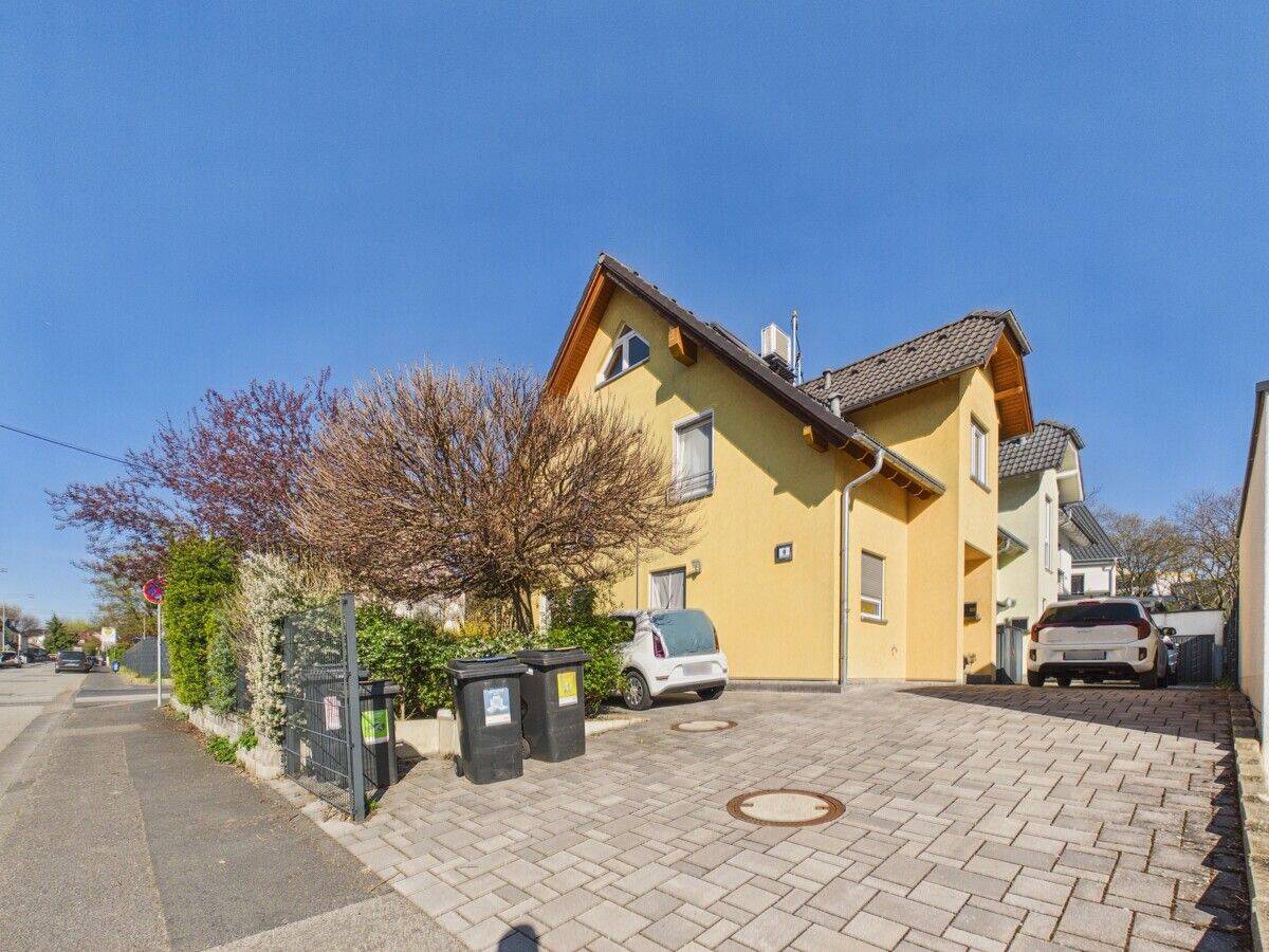 Direkt einziehen & wohlfühlen! Hochwertiges EFH mit Garten und exklusiver Ausstattung in Wiesbaden!