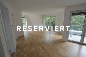Charmante Dachgeschosswohnung mit Loggia und Balkon - Neubau-Erstbezug mit besonderem Flair