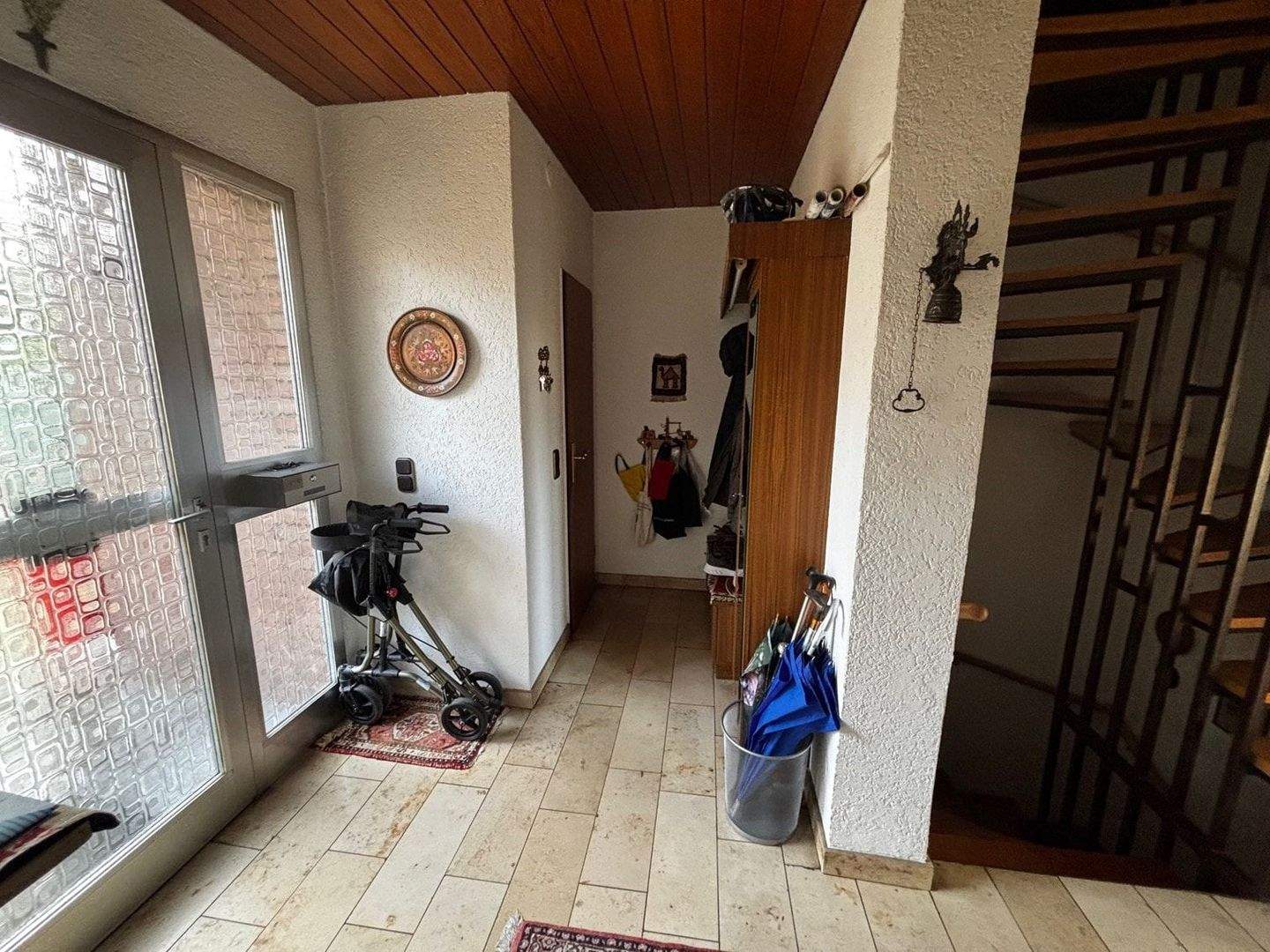 Reihenmittelhaus mit Garage – Krefeld – Vorschaubild 3