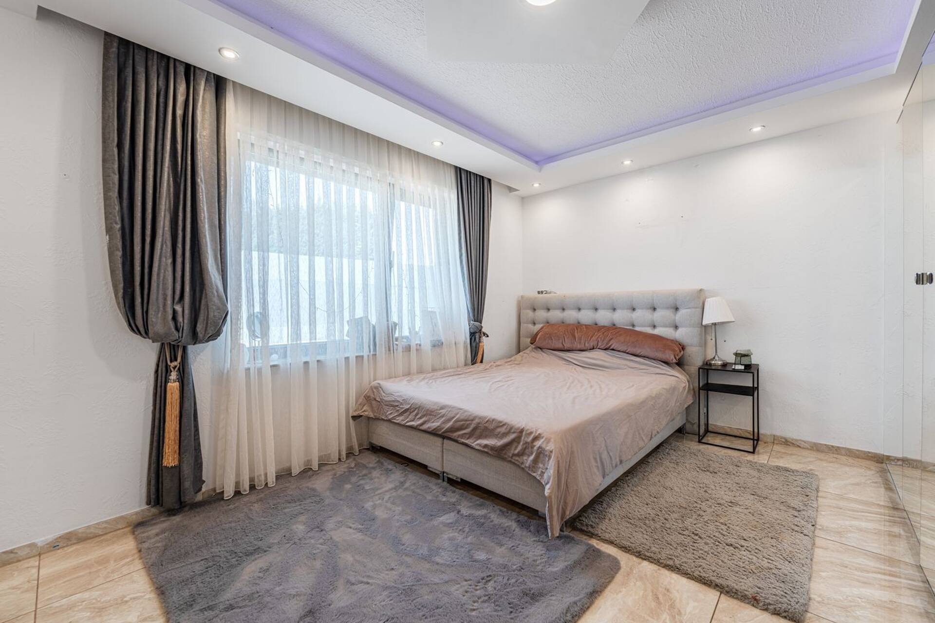 Haus in 47443 Moers mit 280 m² kaufen