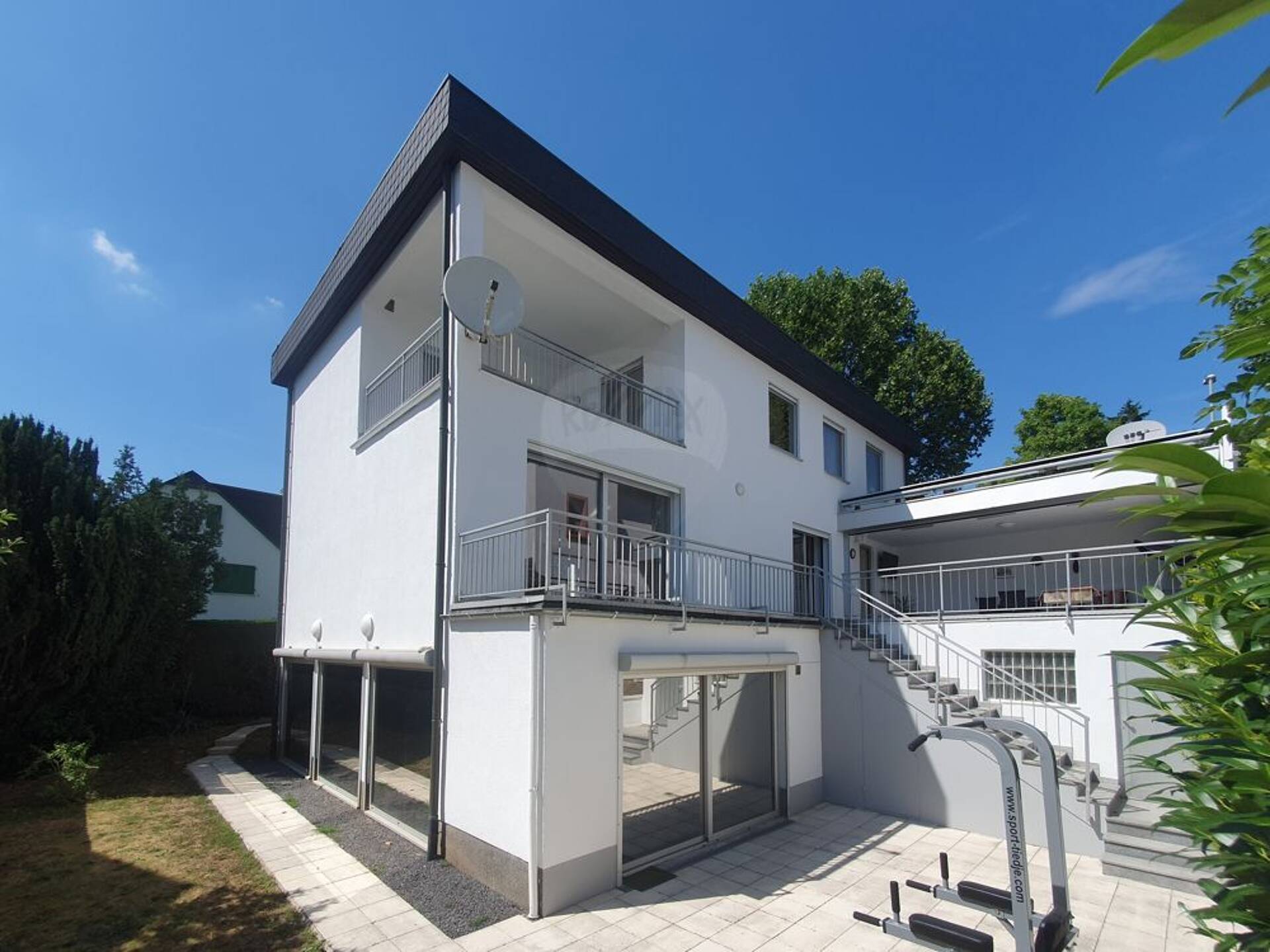 Einfamilienhaus in 61352 Bad Homburg vor der Höhe mit 370 m² kaufen