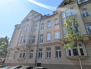 Verfügbar ab 01.12.26 - Eigennutzung oder Neuvermietung in Stadtvilla mit eigenem Zugang zum Elstermühlgraben – 4109 Leipzig – Vorschaubild 1