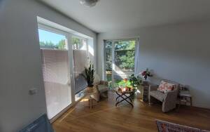 Schöne und helle 2-Zimmerwohnung (Neubaucharakter) mit zwei Südbalkone in zentraler, aber ruhiger und grüner Lage von Hamburg-Eißendorf! – 21073 Hamburg – Vorschaubild 8