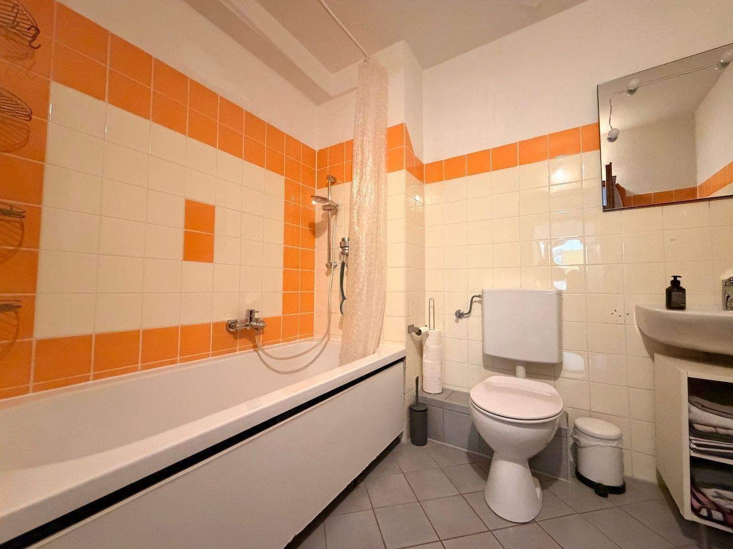 gepflegte 2 Zimmer Wohnung in der Südstadt +++ mit Badewanne und EBK +++ – Fürth – Vorschaubild 5