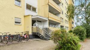 Charmante 1-Zimmer-Wohnung mit Balkon, Aufzug, Stellplatz und Keller in Frankfurt – 65934 Frankfurt am Main – Vorschaubild 3