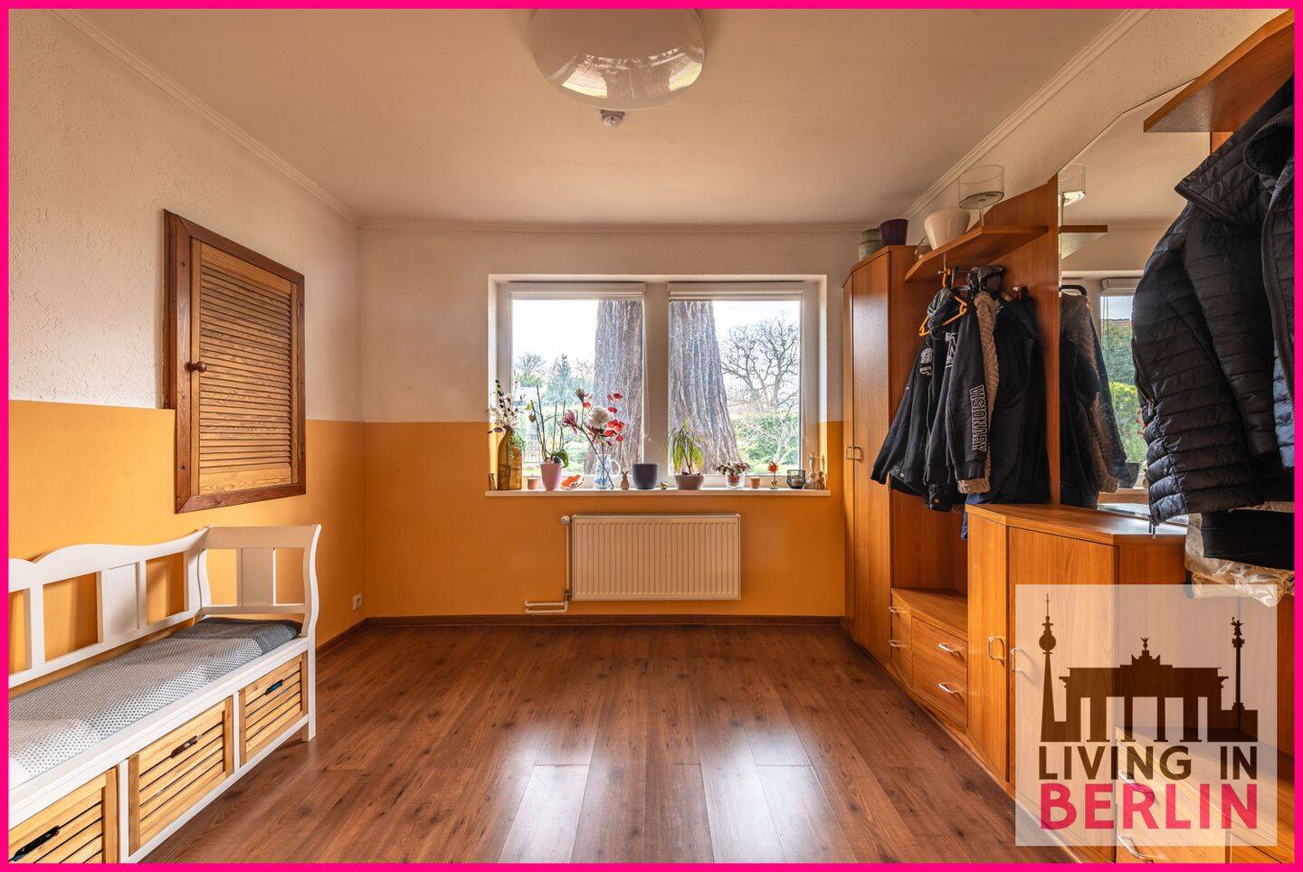 Freistehendes Einfamilienhaus mit tollem Garten! – Berlin – Vorschaubild 3