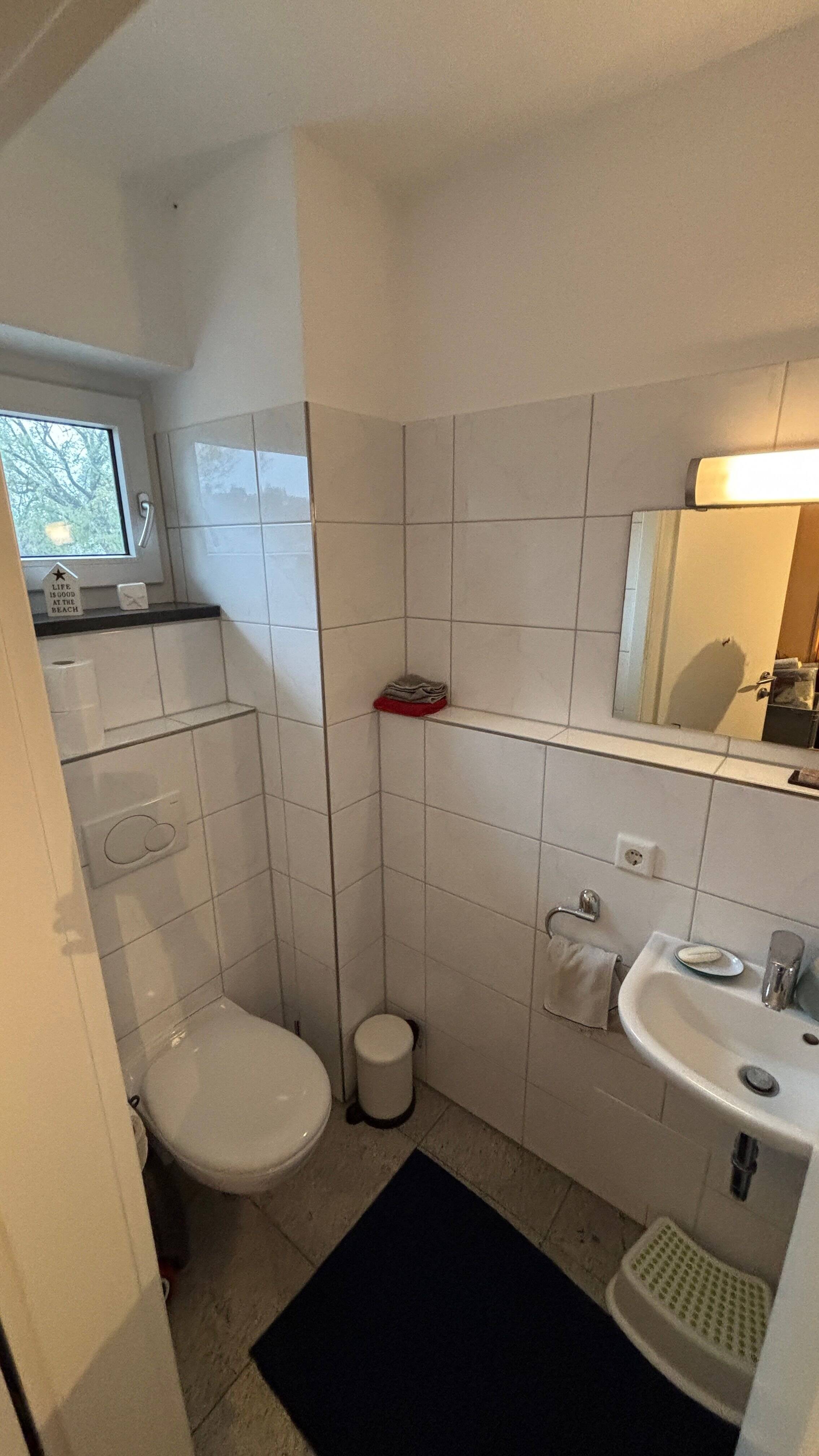 Neuwertige 3 Zi. Whg. Balkon Garage Parkplatz in Vaterstetten – Vaterstetten – Vorschaubild 5