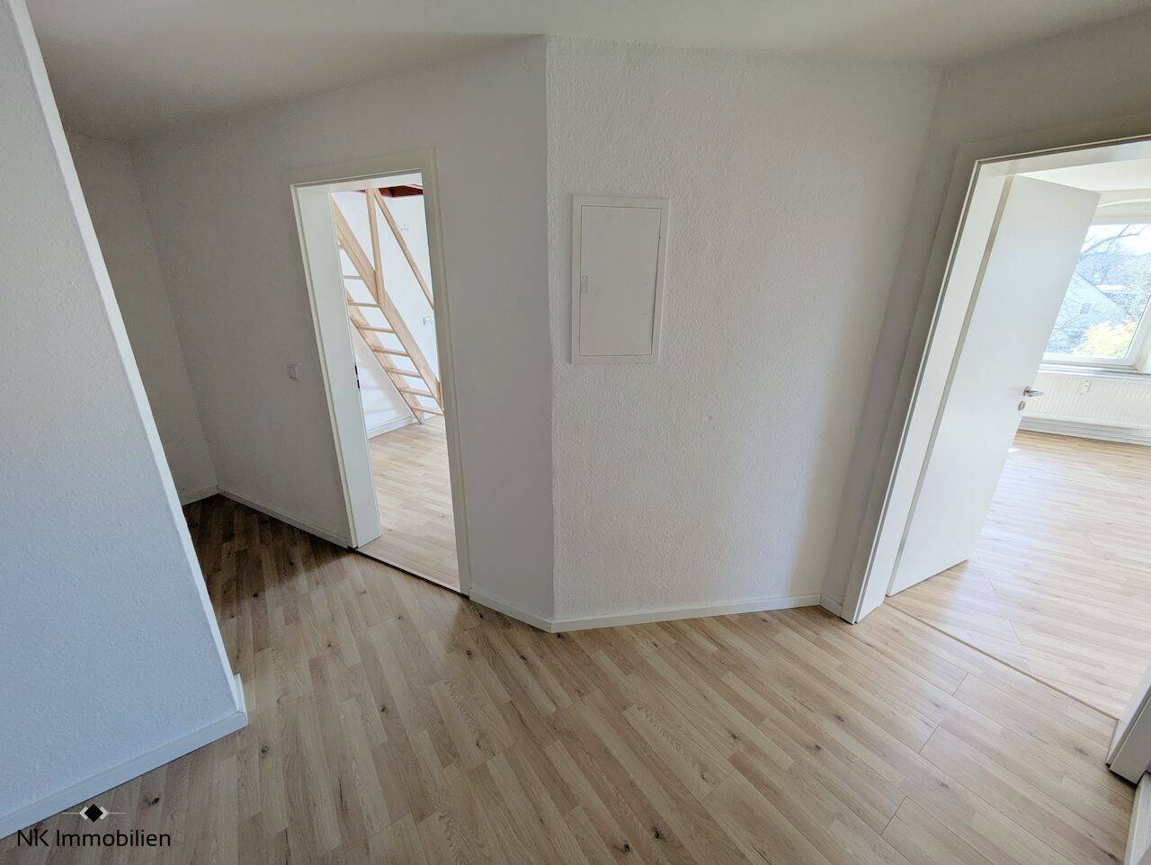 ++ frisch renoviert & gemütlich: schöne 3-Raum Maisonette mit Stil und Tageslichtbad ++ – Chemnitz – Vorschaubild 4