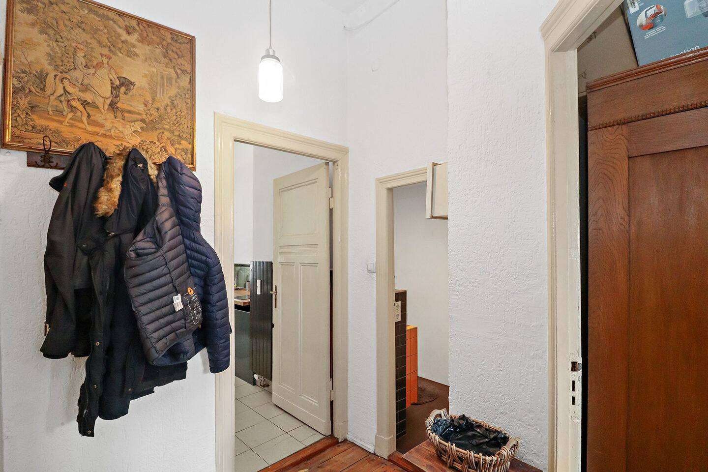 Vermietete Altbauwohnung nahe Lietzensee: stilvolle Kapitalanlage in Charlottenburger Bestlage – Berlin – Vorschaubild 2