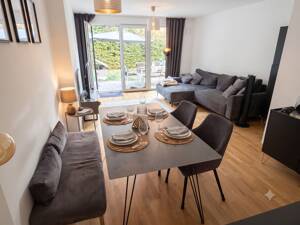 Neuwertige 3-Zi.-EG-Wohnung in Mainz-Hechtsheim: Ruhig, mit Terrasse, EBK & TG-Stellplatz – 55129 Mainz – Vorschaubild 3