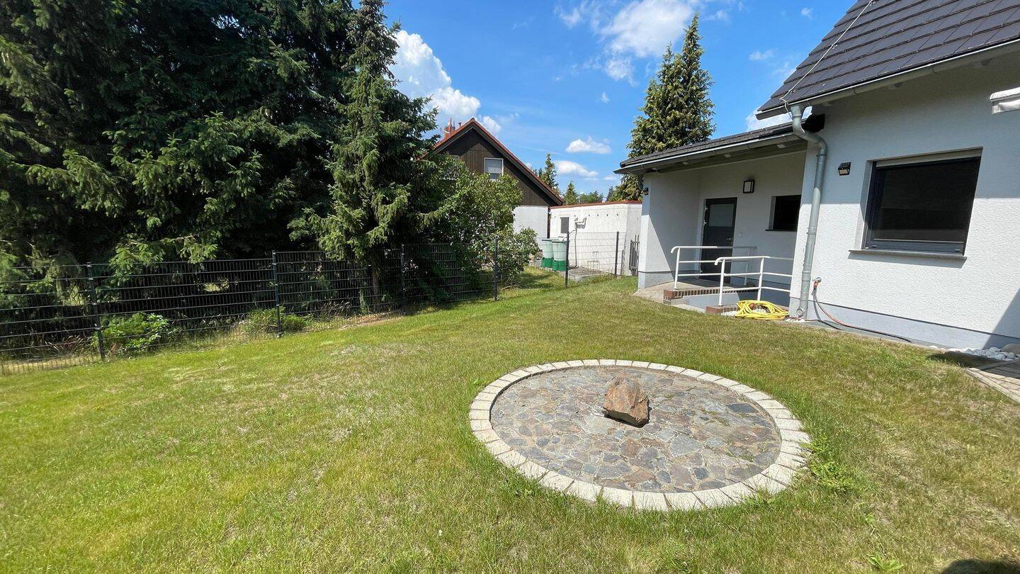 Exklusives Wohnen für Ihre Familie! – Bernsdorf – Vorschaubild 9