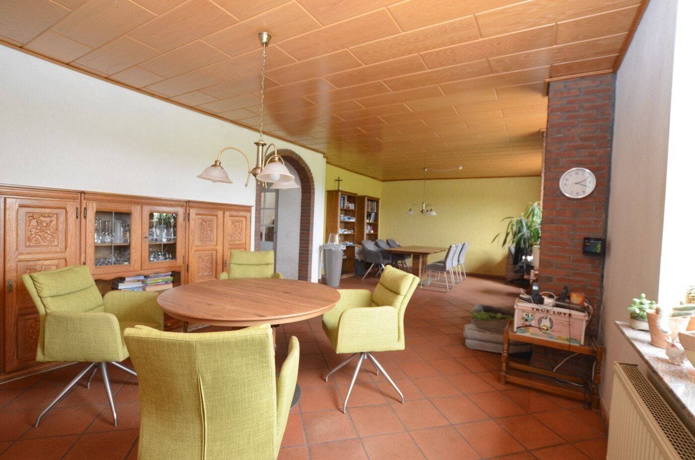 Historischer Charme trifft modernen Wohnkomfort - Umfangreich saniertes Wohnhaus mit traumhaftem Grundstück in Rees – Rees – Vorschaubild 6