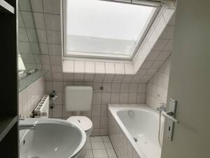 Gemütliche 2-Zimmer-Etagenwohnung mit Schallschutzfenstern in Gelsenkirchen – 45881 Gelsenkirchen – Vorschaubild 5