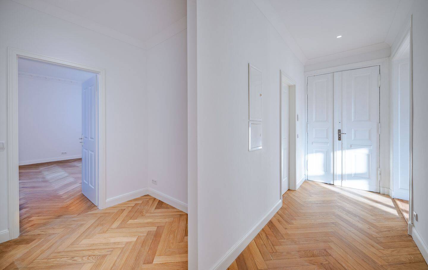 The E of Berlin - Eine Wohnung, die sich den Bedürfnissen anpasst - hell und modern gestaltet – Berlin – Vorschaubild 2