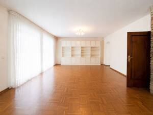 Gepflegtes Einfamilienhaus mit Garten und Garage in Berlin – 13469 Berlin – Vorschaubild 2