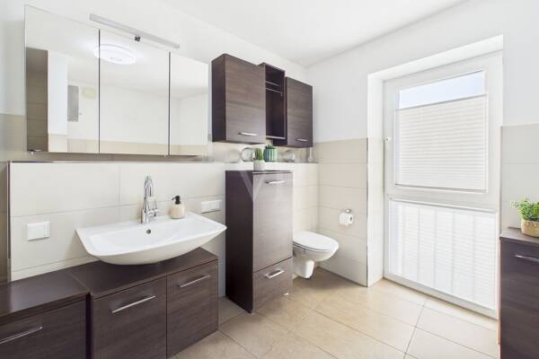 Mehrfamilienhaus in 63773 Goldbach mit 366,35 m² kaufen
