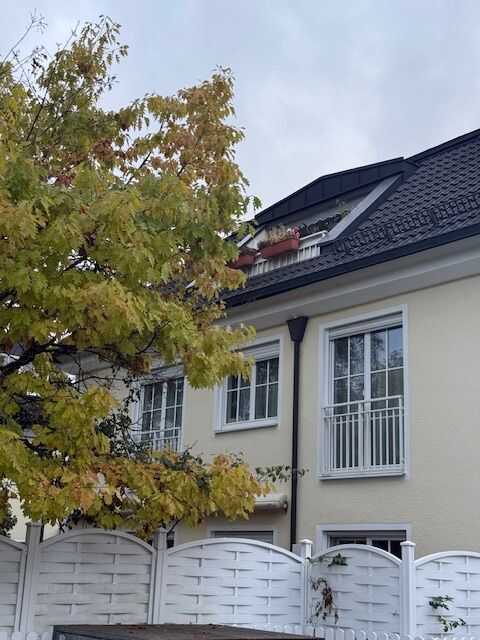 Schöne Dachgeschoss - Wohnung zum Kauf