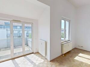 Über den Dächern: 2-Zimmer-Wohnung in der Endetage mit Balkon - sofort verfügbar! – 30539 Hannover – Vorschaubild 2