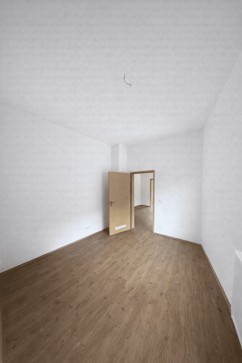 Frisch renovierte 3-Zimmer-Wohnung, Erstbezug nach Sanierung – Nürnberg – Vorschaubild 6