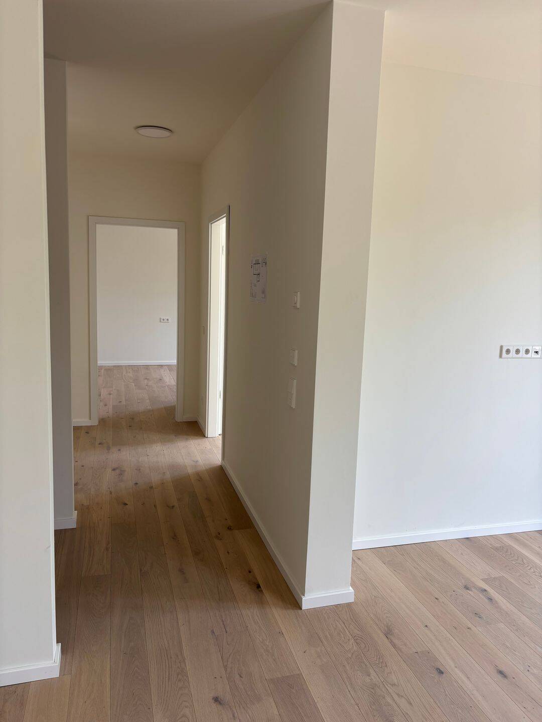 Barrierefreie 3-Zimmer-Wohnung in ruhigem Neubau mit Terrasse! – Berlin – Vorschaubild 2