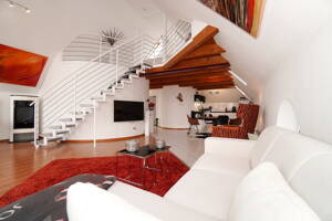 Stilvolle, moderne Maisonettewohnung mit sonniger Loggia, Klimaanlage und Stellplatz in Paderborn – 33100 Paderborn – Vorschaubild 3