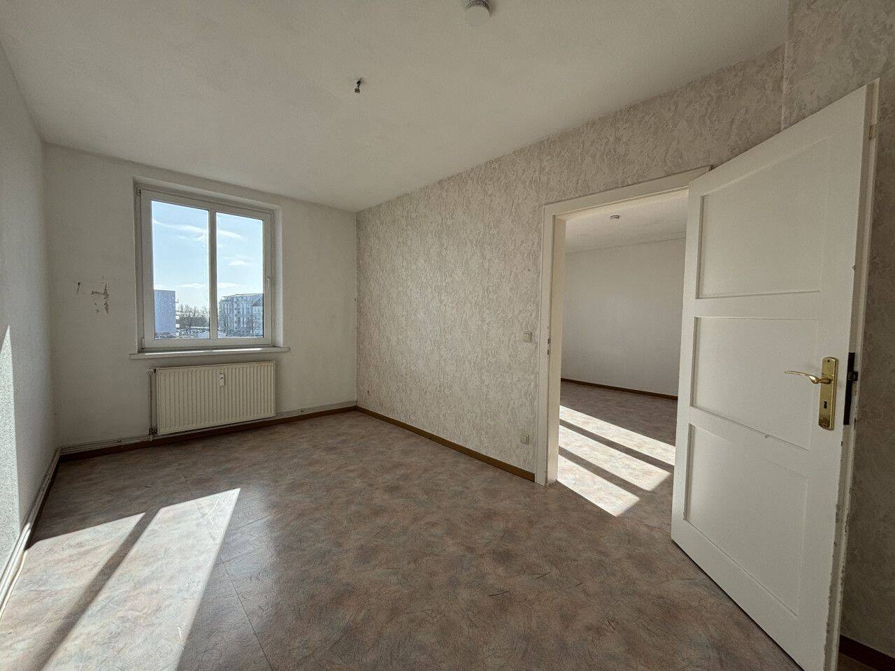 3-Raum-Wohnung, Küche und Bad mit Fenster – Frankfurt (Oder) – Vorschaubild 2