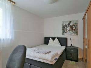 (EF1090_M) Erfurt: Marbach, neu möblierte 2-Zimmer-Wohnung mit separatem Hauseingang, WLAN inklusive – 99092 Erfurt – Vorschaubild 3
