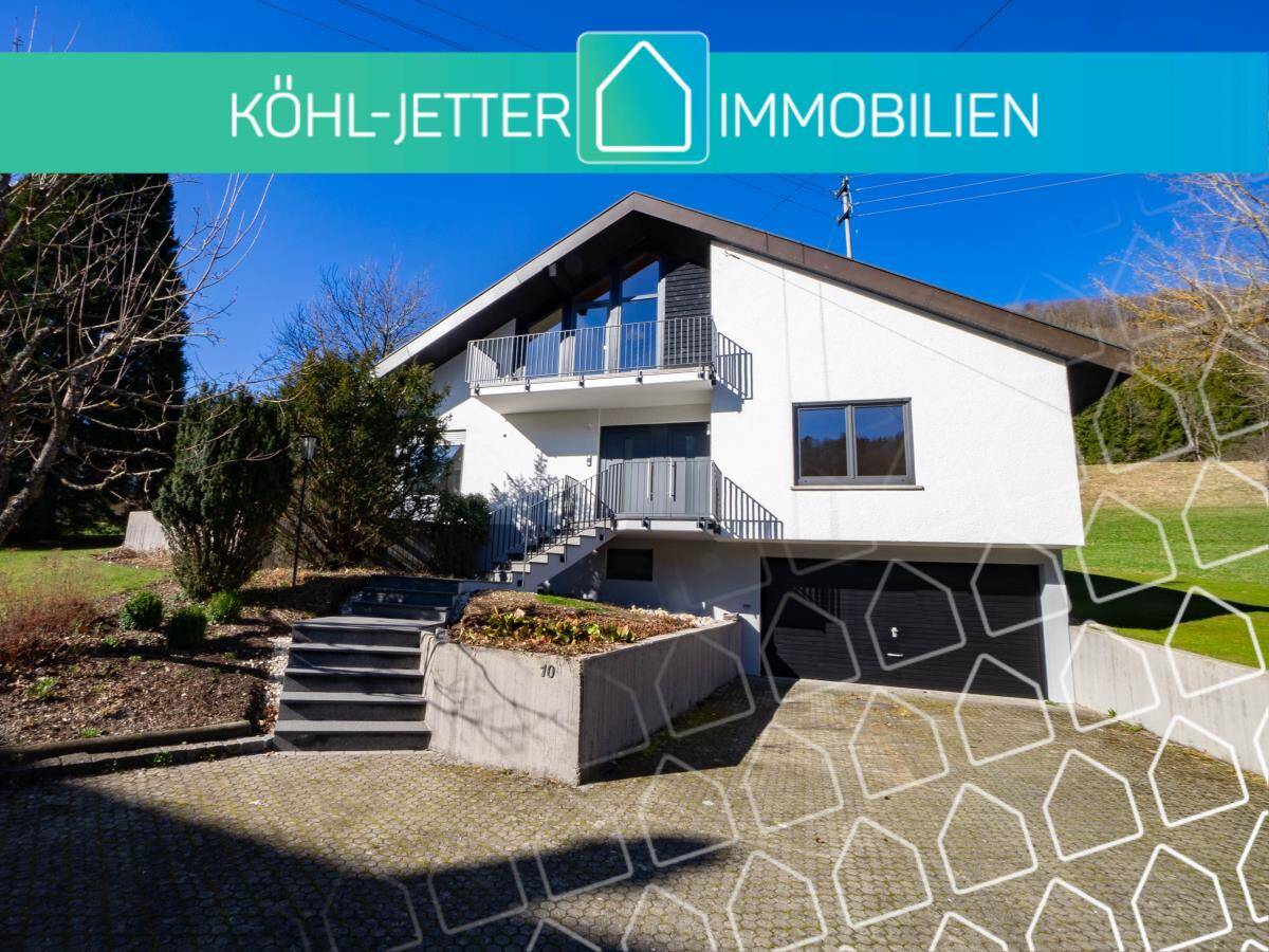 Lichtdurchflutete 3-Zi-Dachgeschoss-Wohnung am Waldrand von Albstadt-Pfeffingen!