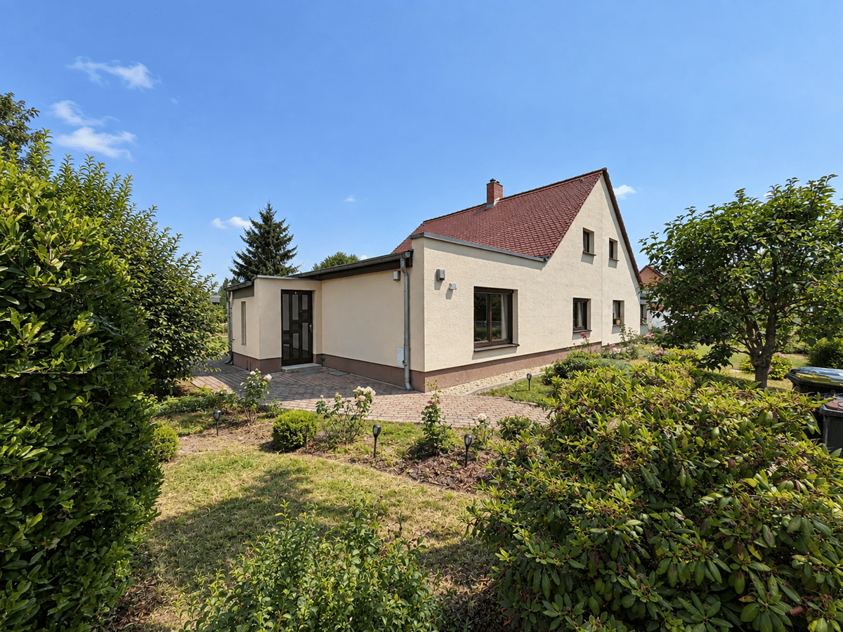 Leipzig-Mockau: Idyllisches Zuhause mit großem Garten - ein Ort zum Wohlfühlen – 4357 Leipzig – Bild 1 von 5
