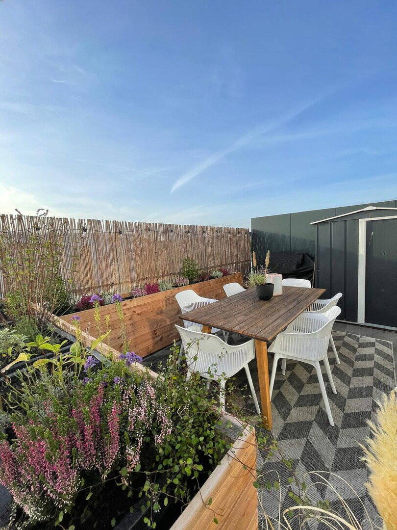 Wohnen im Grünen mit 35 m² Dachterrasse - provisionsfrei