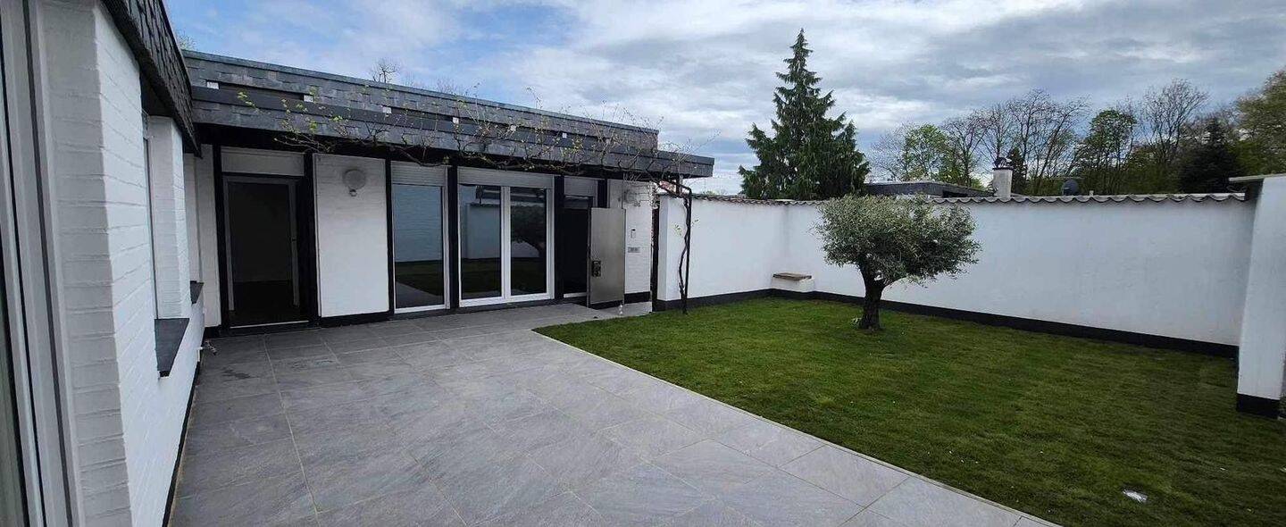 Großzügiges Wohnen mit gehobener Ausstattung - Bungalow in Düsseldorf – Düsseldorf – Vorschaubild 2