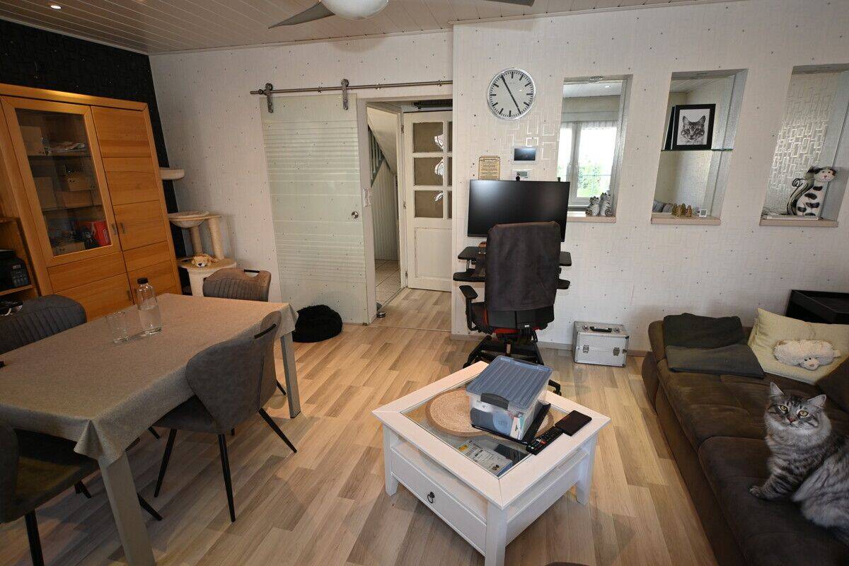 Gepflegtes Einfamilienhaus mit großer Terrasse – Saarbrücken – Vorschaubild 4