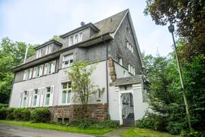 TOP sanierte Dachgeschosswohnung mit großem Garten in denkmalgeschützter Villa – 46047 Oberhausen – Vorschaubild 9