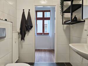 Mit Video: Saniertes 2-Raum-Apartment mit Balkon (mit oder ohne Möblierung) – 39112 Magdeburg – Vorschaubild 4