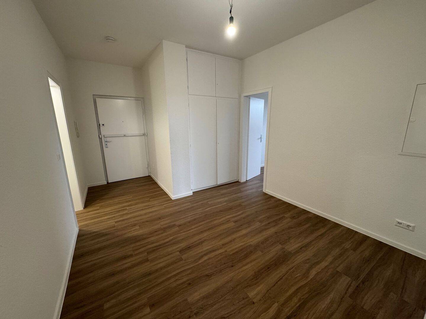 *** Erstbezug nach Sanierung! Wunderschöne 3-4 Zimmerwohnung Nähe Grafenberger Wald ***