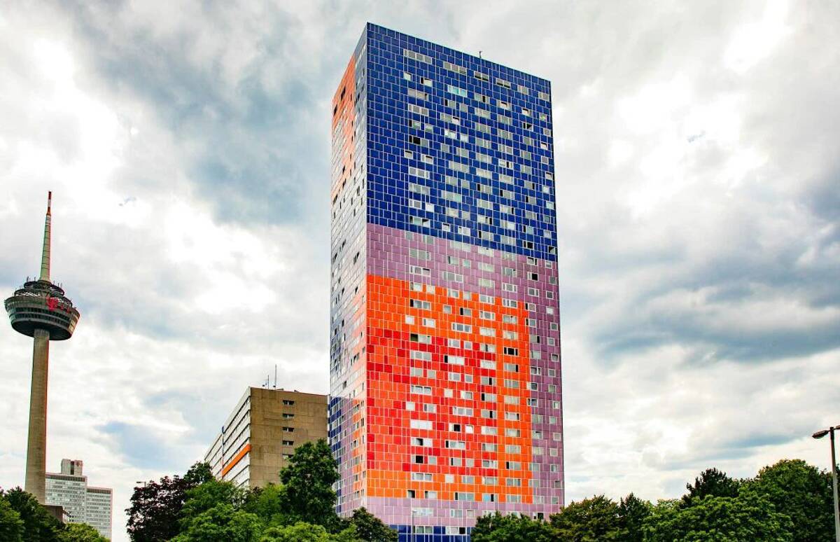 Köln zentral modernisiertes Apartment 2.OG Wannenbad neue Pantryküche Miete 7320 EUR p.a.+ Nebenkosten – 50823 Köln – Bild 1 von 9