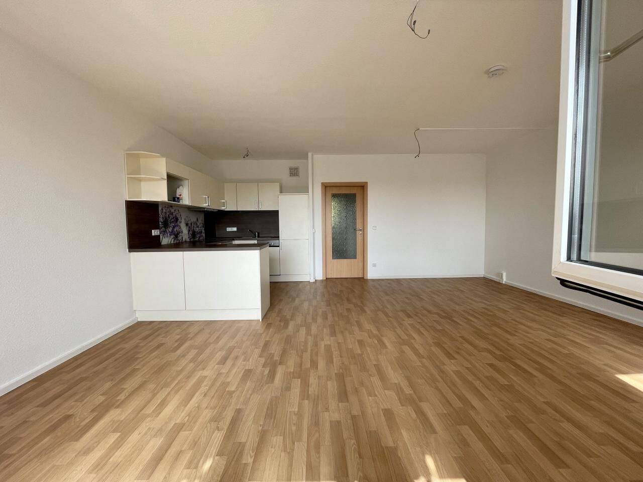 Geräumige Dreiraumwohnung mit Markeneinbauküche und ruhiger Lage – Chemnitz – Vorschaubild 5