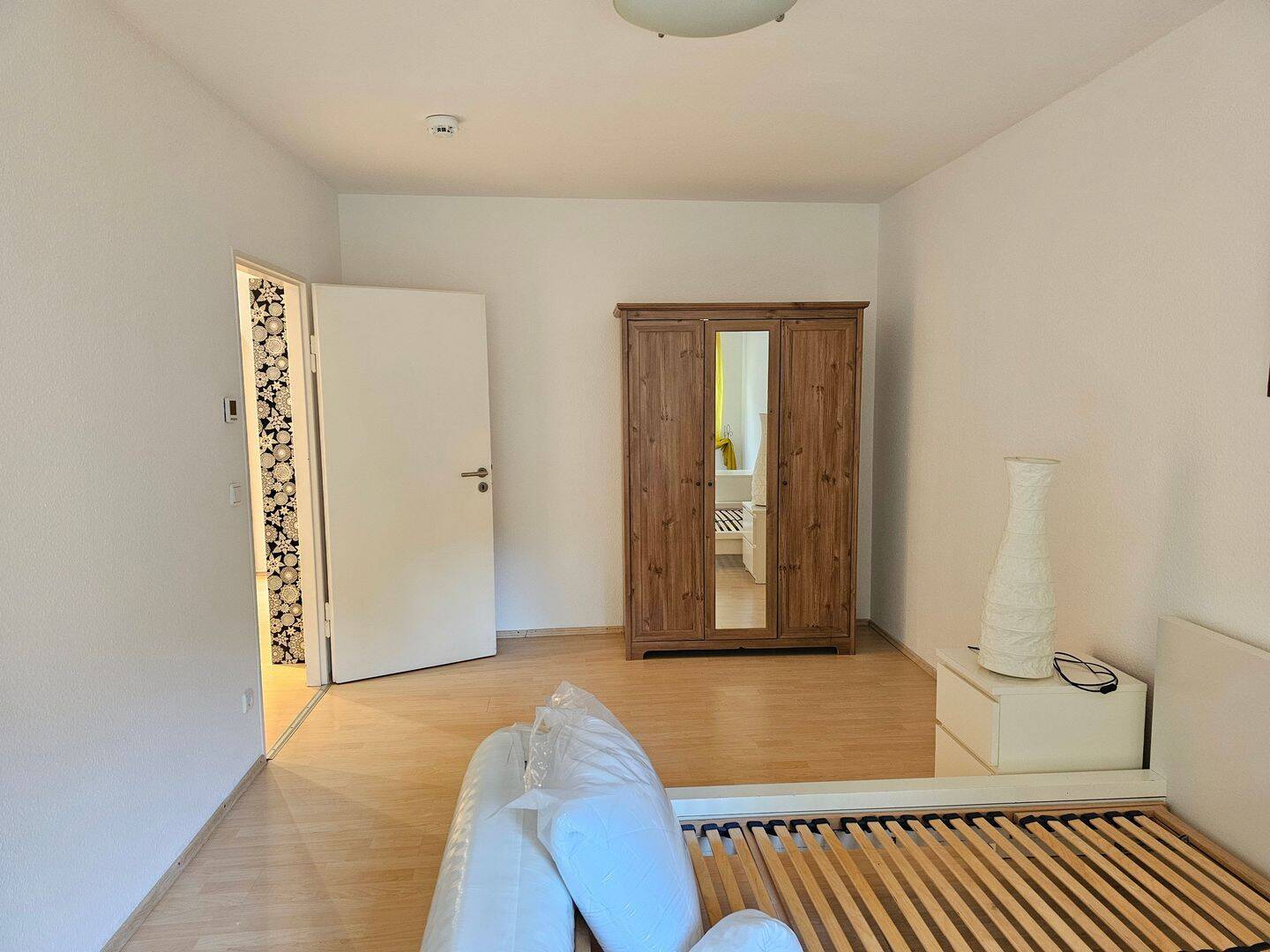 Charmante 2-Zimmer-Wohnung in bester Innenstadtlage mit Blick auf die Sebalduskirche – Nürnberg – Vorschaubild 7
