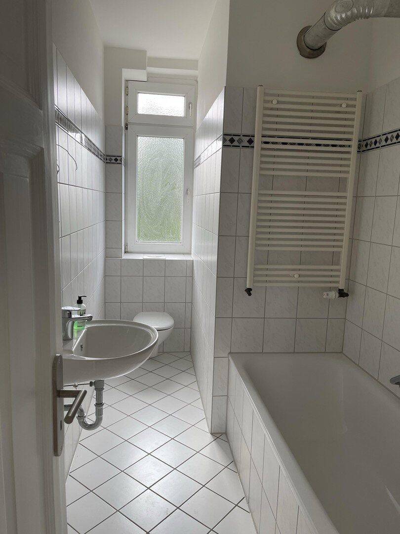 Charmante 2-Zi.-Altbauwohnung, frisch renoviert und mit Balkon – Lübeck – Vorschaubild 7