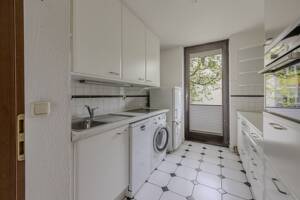 Große 2-Zimmer-Wohnung mit zwei Balkonen und TG-Stellplatz, sofort bezugsfrei – 81379 München – Vorschaubild 3