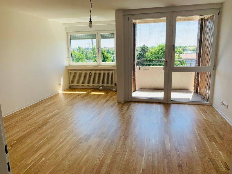 Helle 3-Zimmer-Wohnung mit Einbauküche! – Nürnberg – Vorschaubild 2