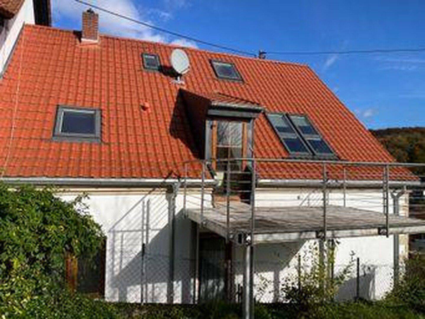 Dachgeschosswohnung mit Balkon und neu saniertem Badezimmer – Saarbrücken – Vorschaubild 4