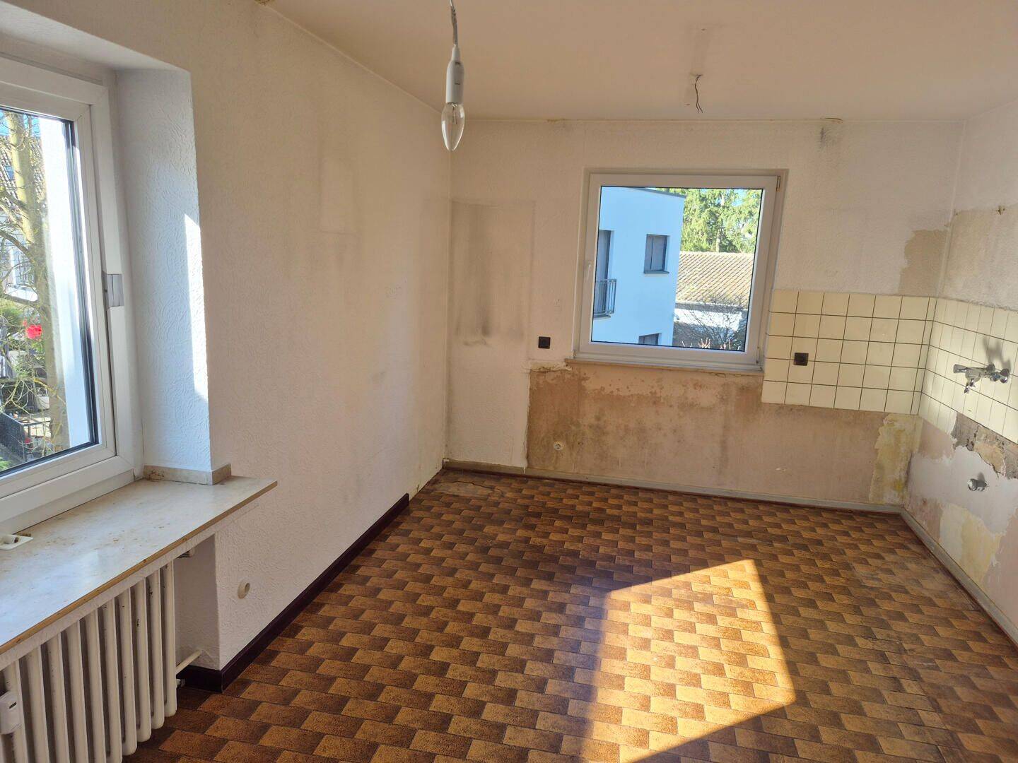 Großzügige 4-Zimmerwohnung mit Balkon in begehrter Wohnlage von Bonn-Röttgen! – Bonn – Vorschaubild 8
