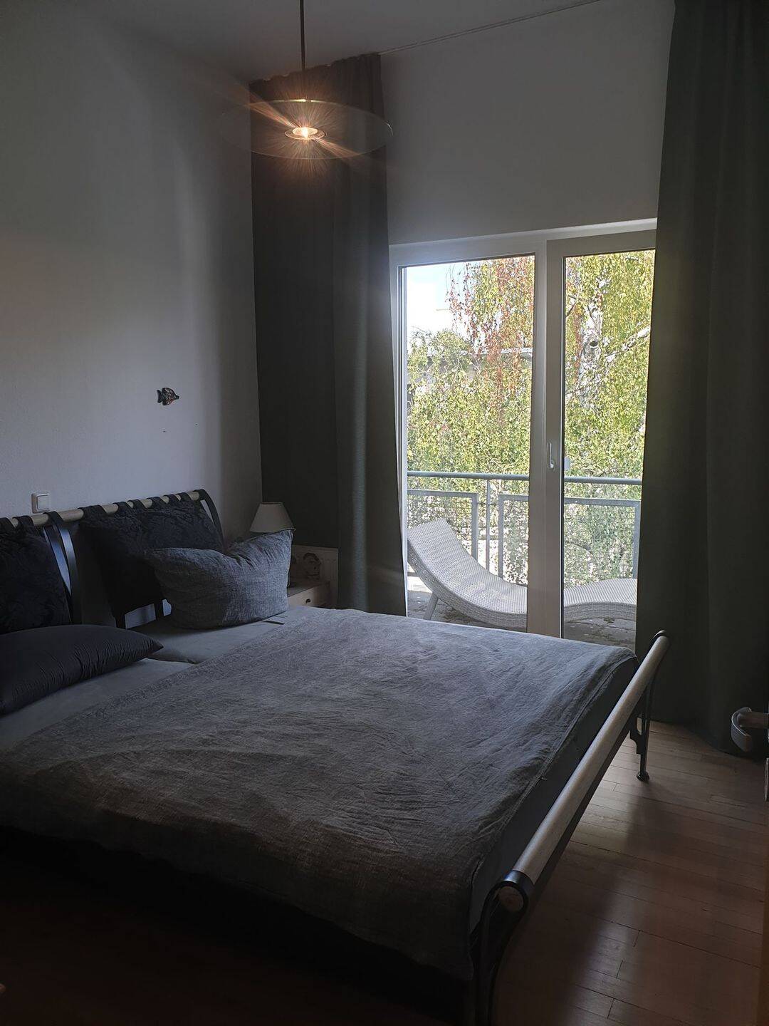 Provisionsfreie 2-Zimmer-Penthousewohnung mit umlaufendem Balkon in Bonn - Rheinnähe
