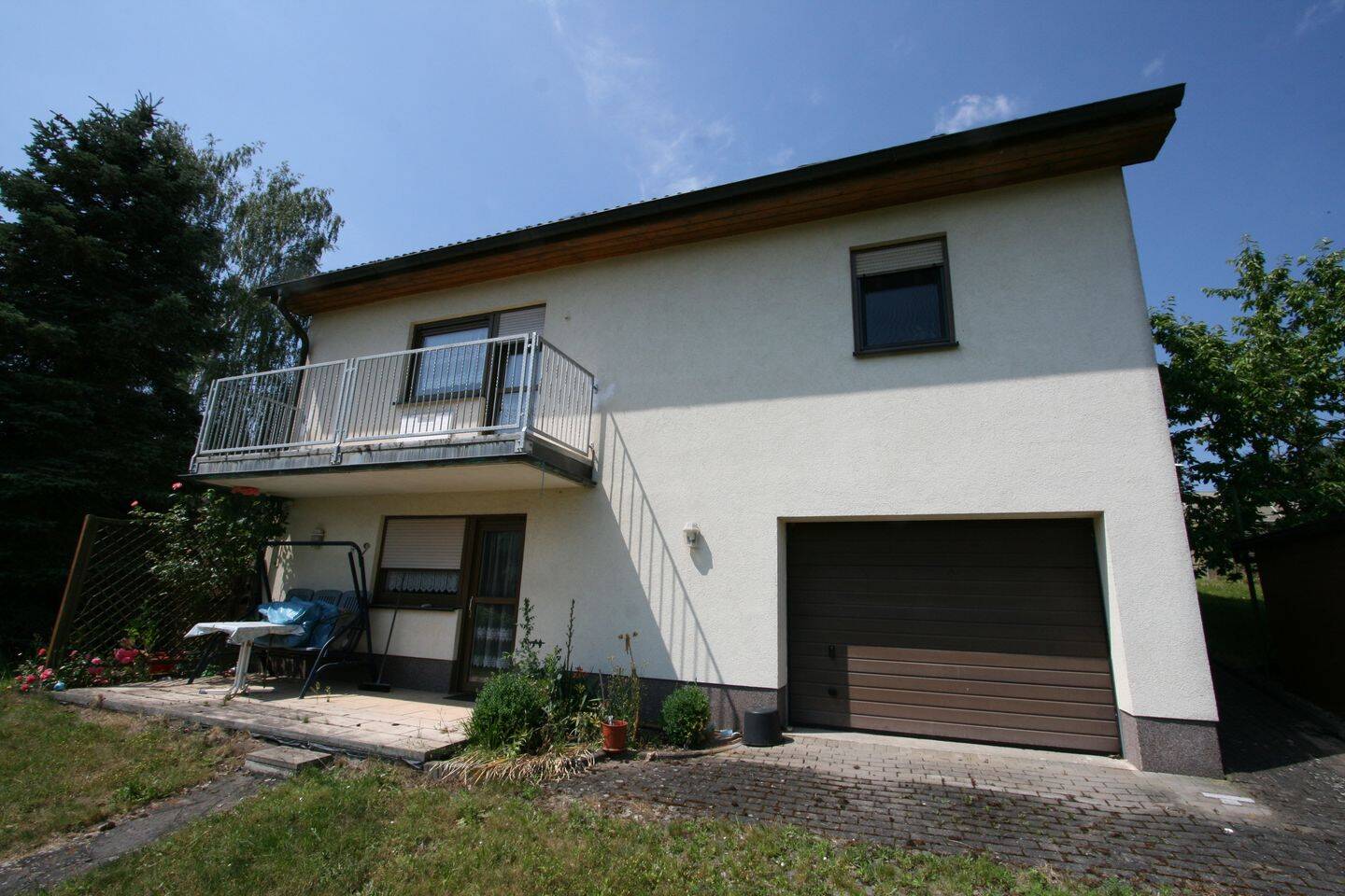Einfamilienhaus mit herrlicher Aussicht in begehrter Wohnlage von Herpf – Meiningen – Vorschaubild 2